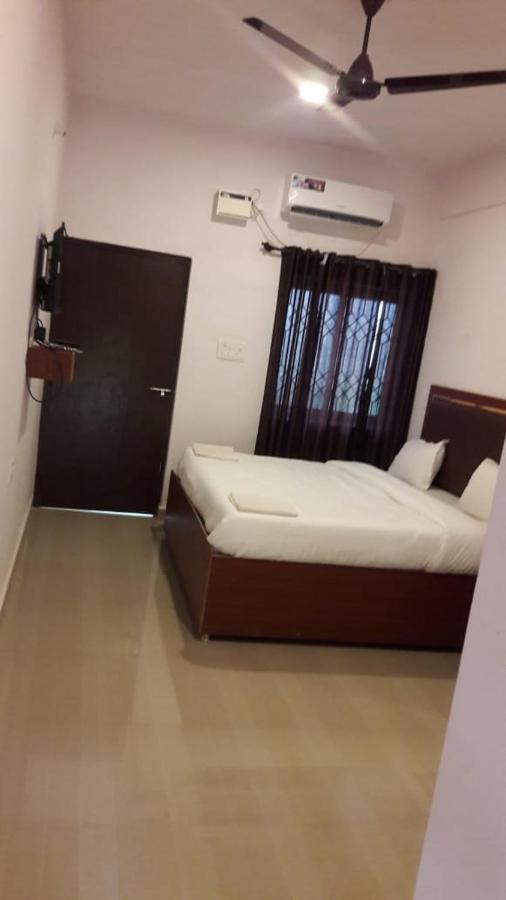 Fullmoon Beach Place Candolim Luaran gambar